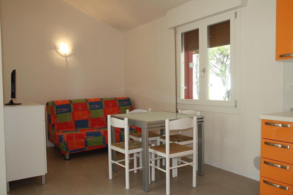 Villaggio Solveig Family Apartments Лидо ди Йезоло Стая снимка